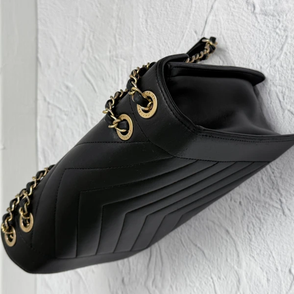 샤넬 메신저백 금장 블랙염색 - 명품수선신사